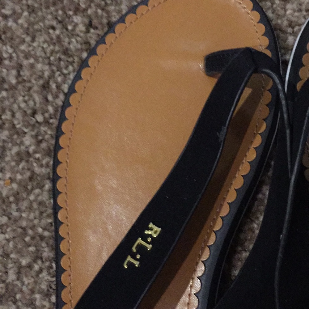 Slippers - Picture 2 of 6